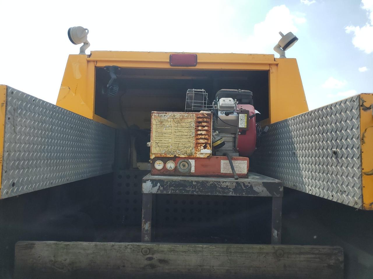 1FTWF31518ED31320 2008 Ford F350 Srw Super Duty