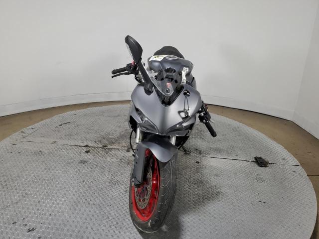 2020 DUCATI SUPERSPORT - ZDMVABDS9LB009030
