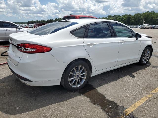 VIN 3FA6P0H75HR330676 2017 Ford Fusion, SE no.3