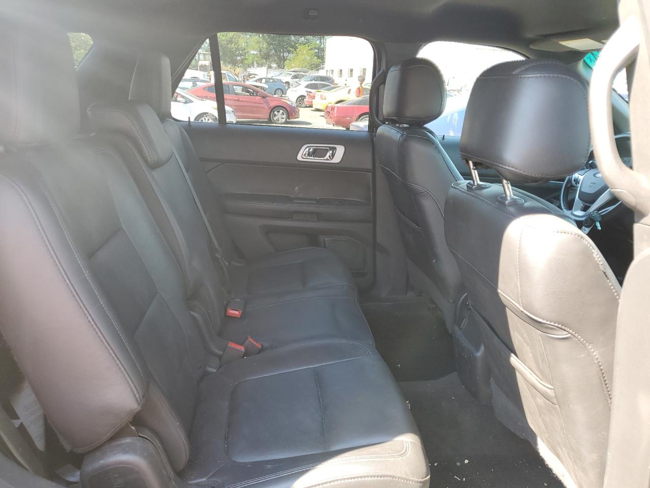 1FM5K8D82FGB68524 2015 Ford Explorer Xlt