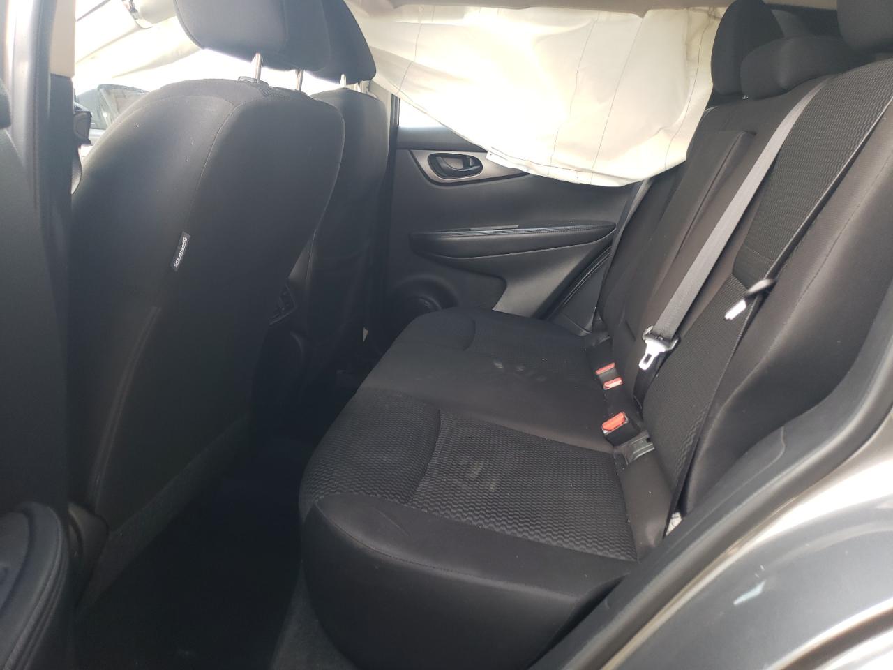 JN1BJ1CR1KW622213 2019 Nissan Rogue Sport S