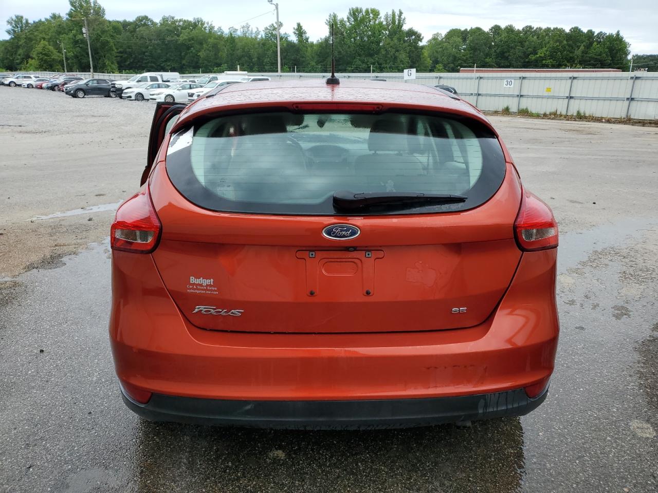 Lot #2784563652 2018 FORD FOCUS SE