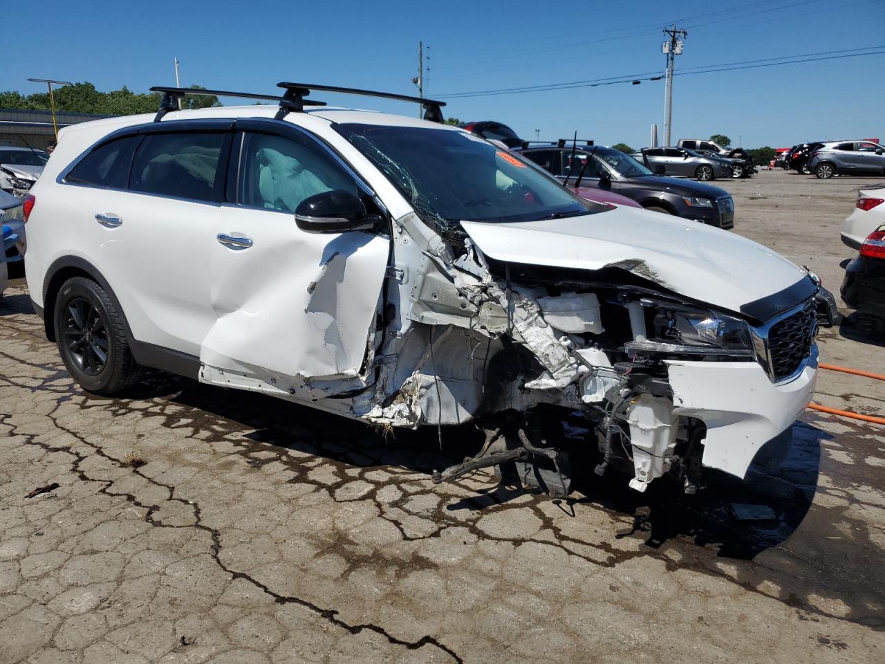 2019 Kia Sorento L vin: 5XYPG4A36KG610976