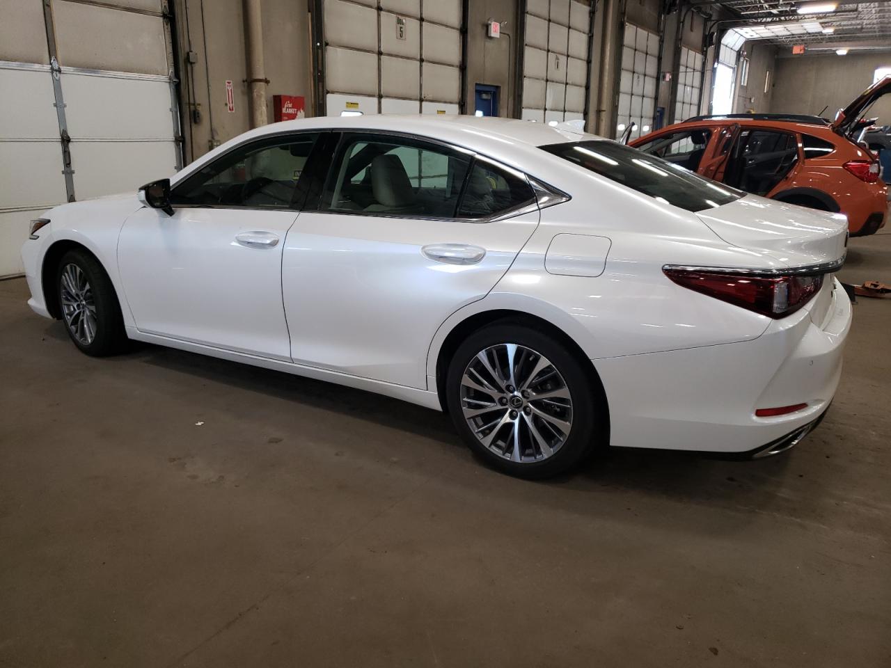 Lot #2935892832 2020 LEXUS ES 350