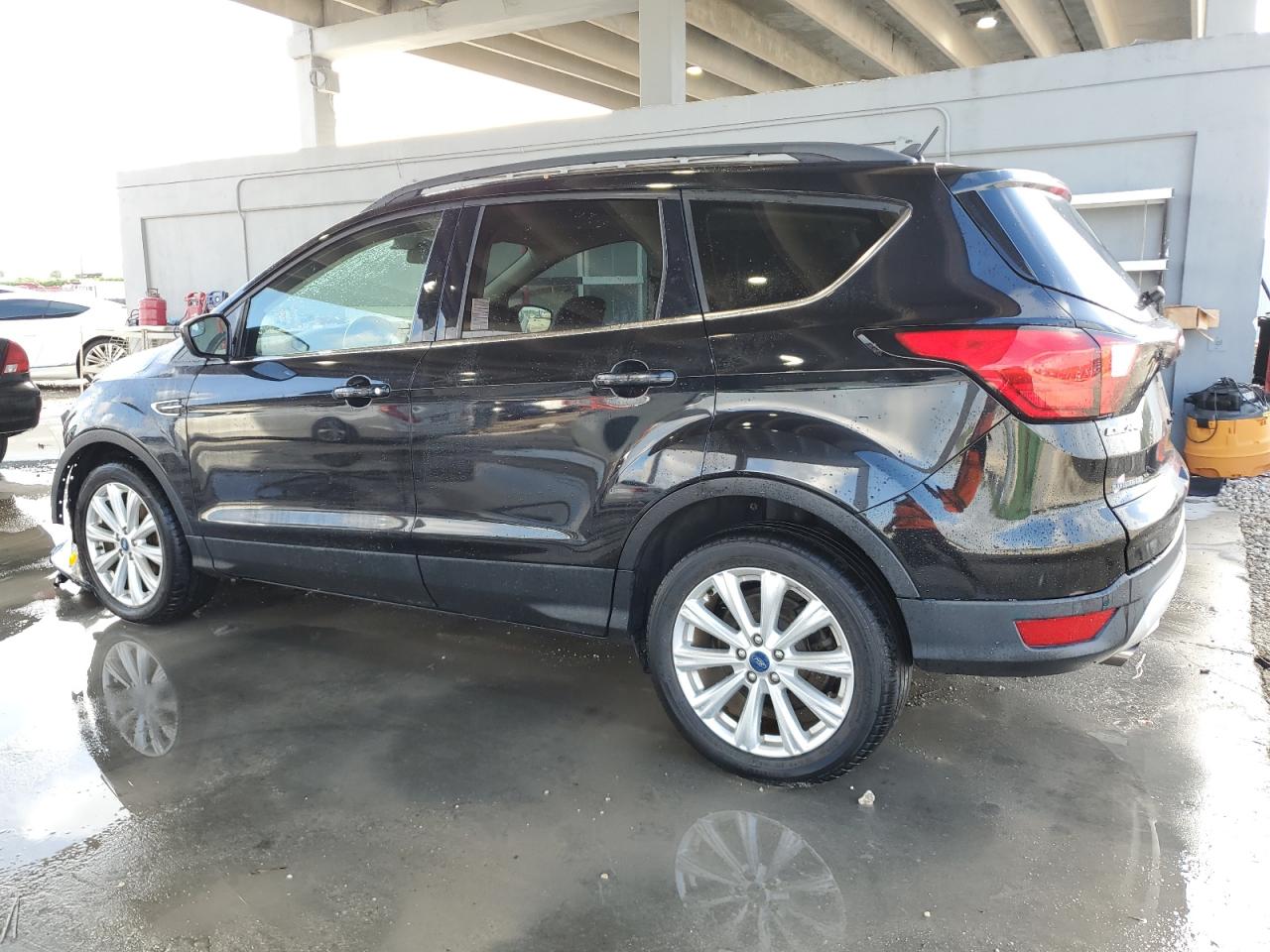 2019 Ford Escape Sel vin: 1FMCU0HD3KUB20911