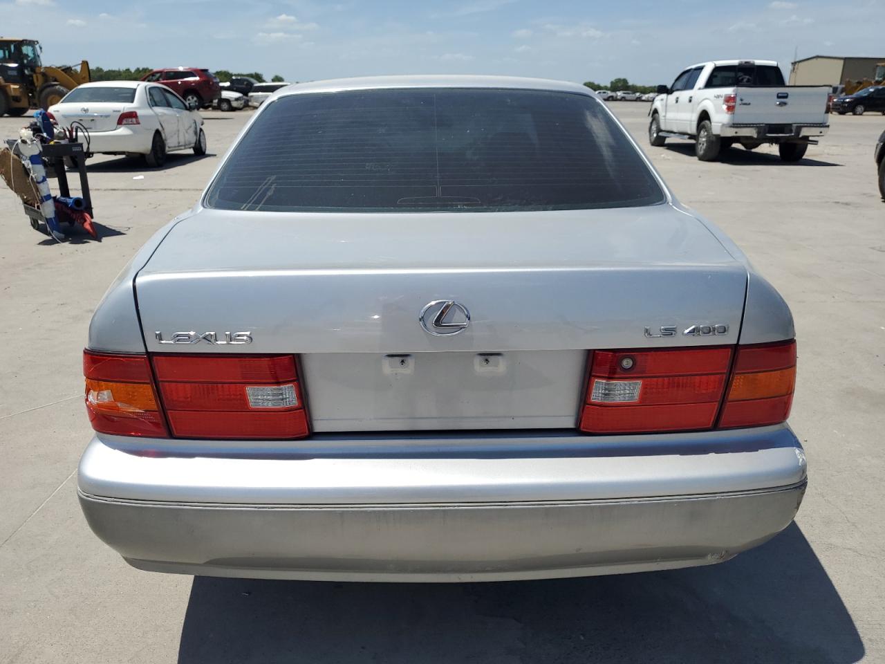 JT8BH28F9X0154818 1999 Lexus Ls 400