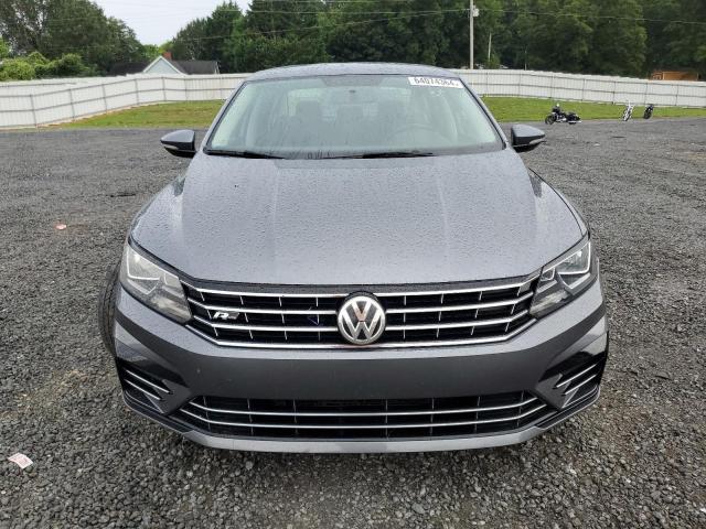 2017 VOLKSWAGEN PASSAT R-L - 1VWDT7A31HC069913