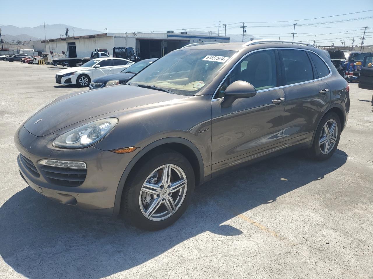 2012 Porsche Cayenne S Hybrid vin: WP1AE2A22CLA91548