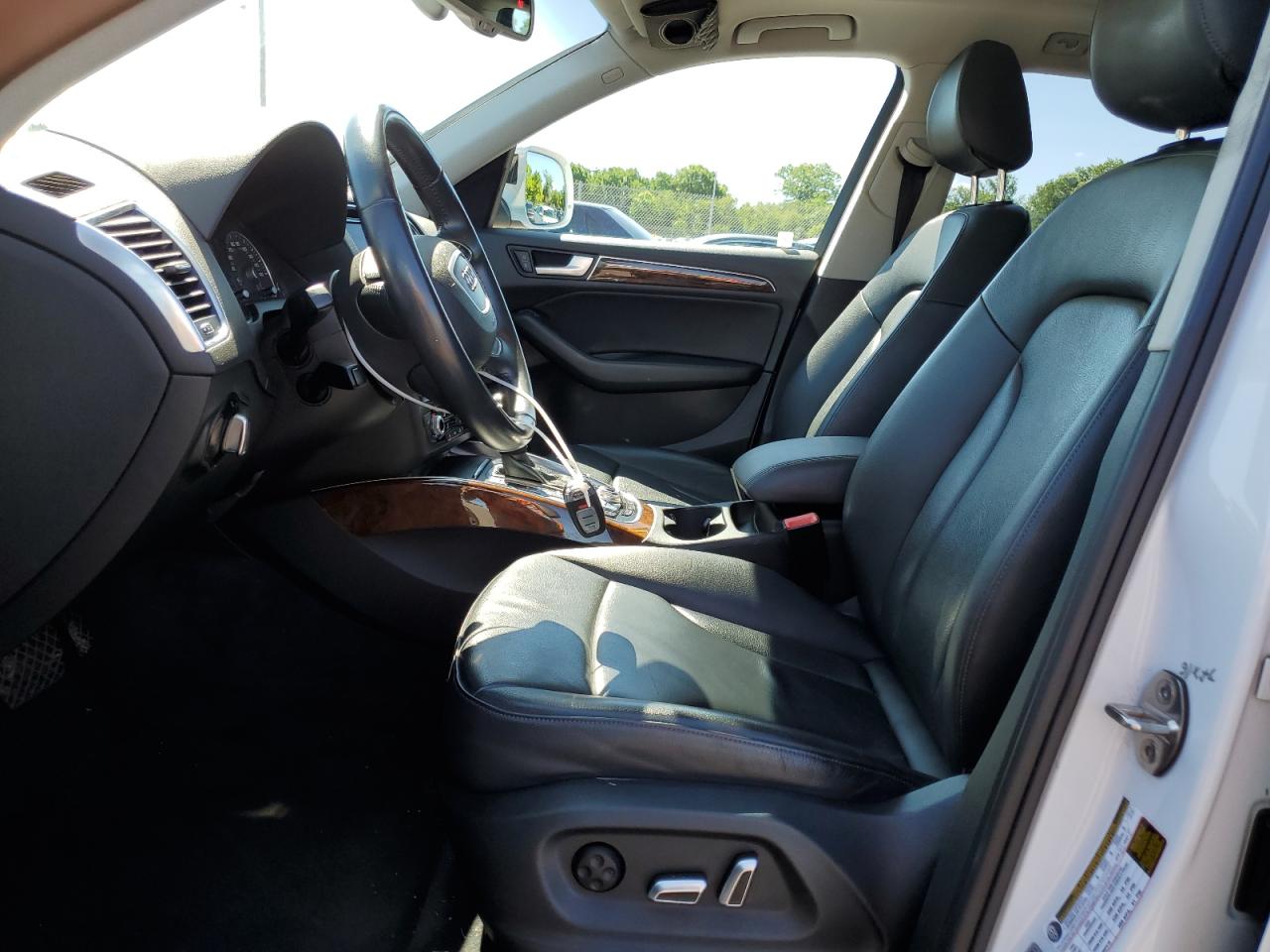 WA1LFAFP0FA038380 2015 Audi Q5 Premium Plus