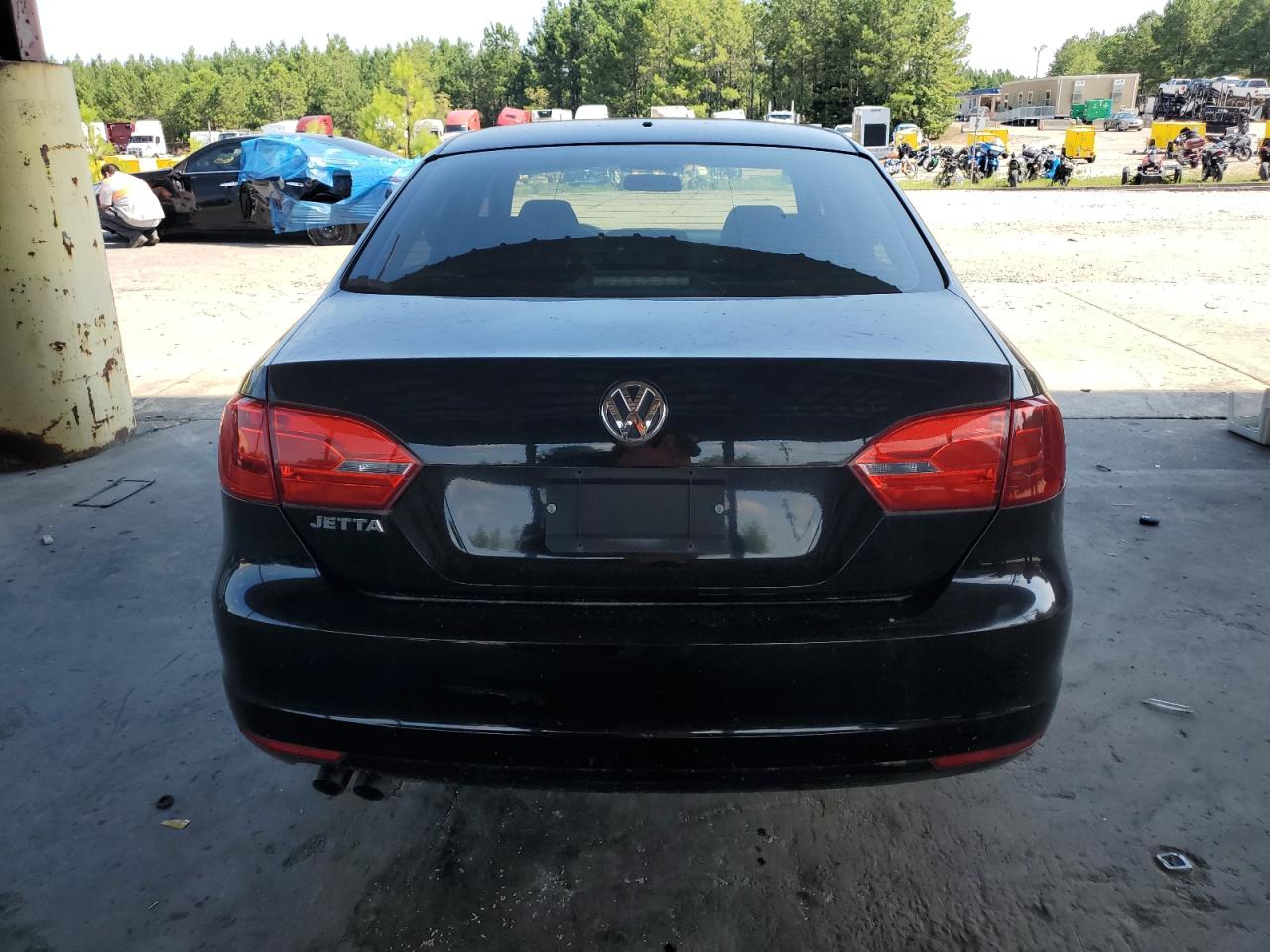 2012 Volkswagen Jetta Base vin: 3VW2K7AJ1CM343921