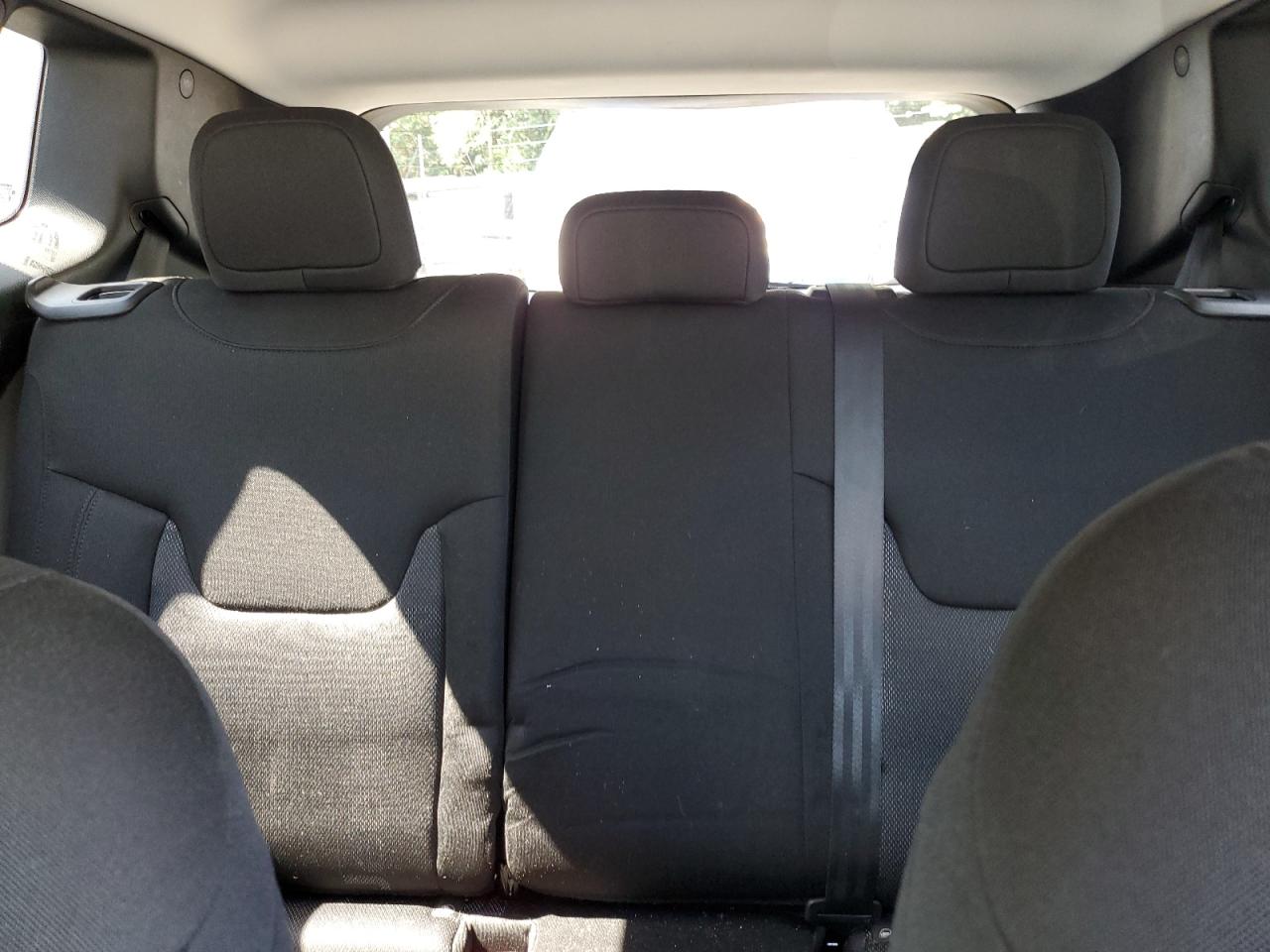 ZACCJBBB4HPG31974 2017 Jeep Renegade Latitude