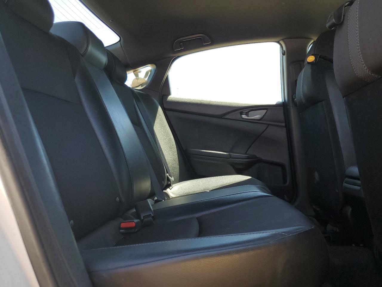 2HGFC2F83LH549915 2020 Honda Civic Sport