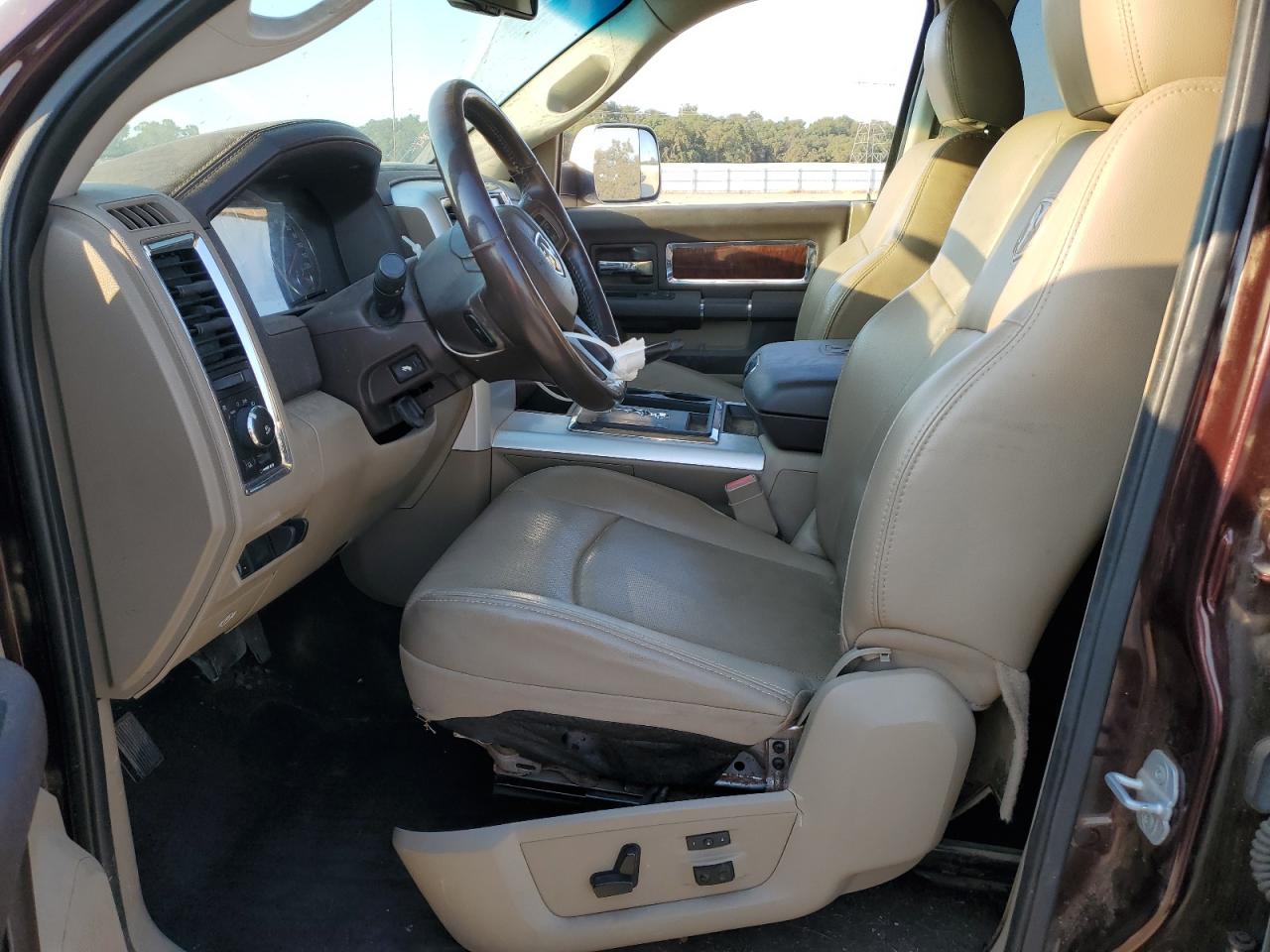 1C6RD7NT2CS187068 2012 Dodge Ram 1500 Laramie