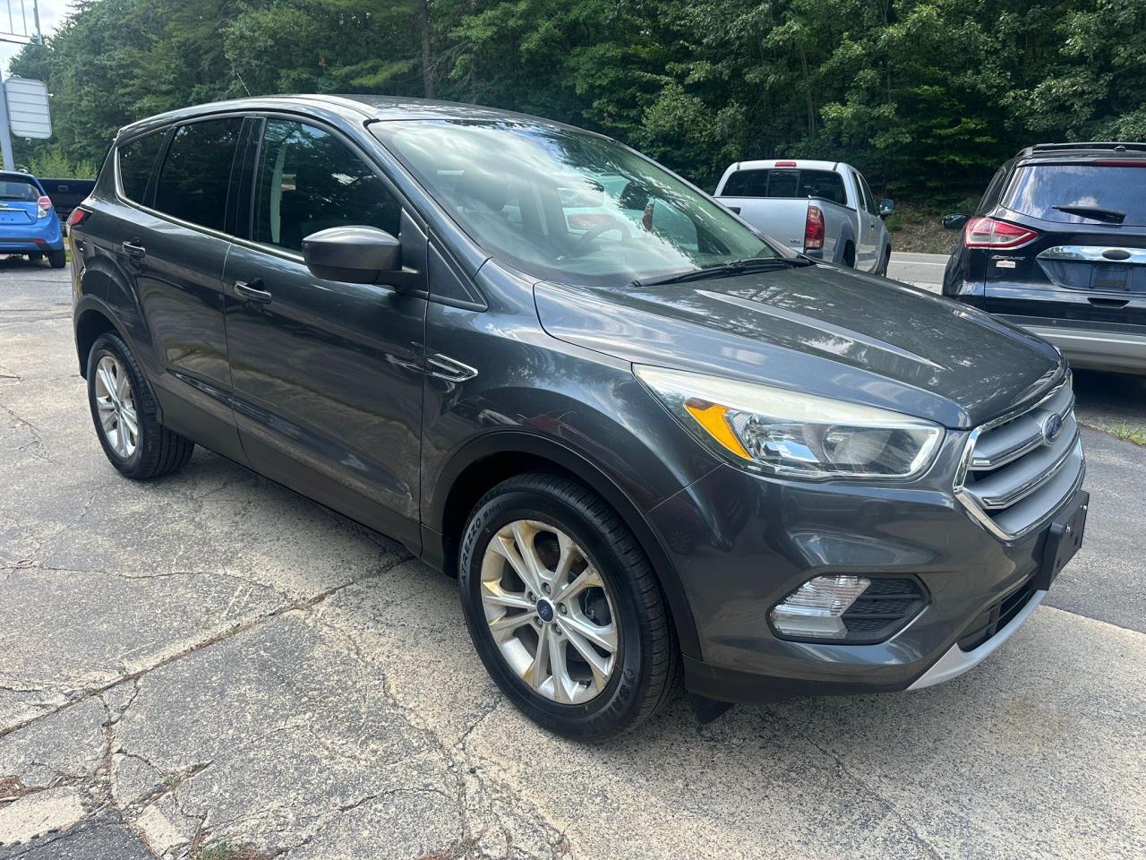 2017 Ford Escape Se vin: 1FMCU9GD5HUE82656