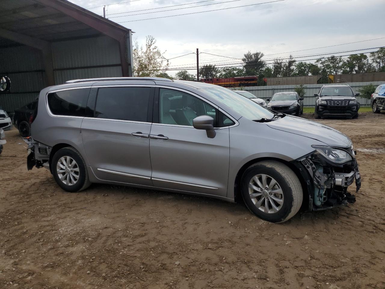 2018 Chrysler Pacifica Touring L Plus vin: 2C4RC1EG9JR247793