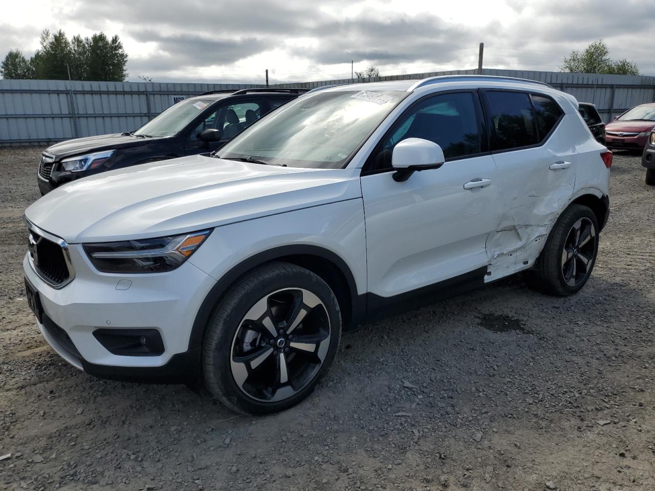 YV4162UK2N2720189 2022 Volvo Xc40 T5 Momentum