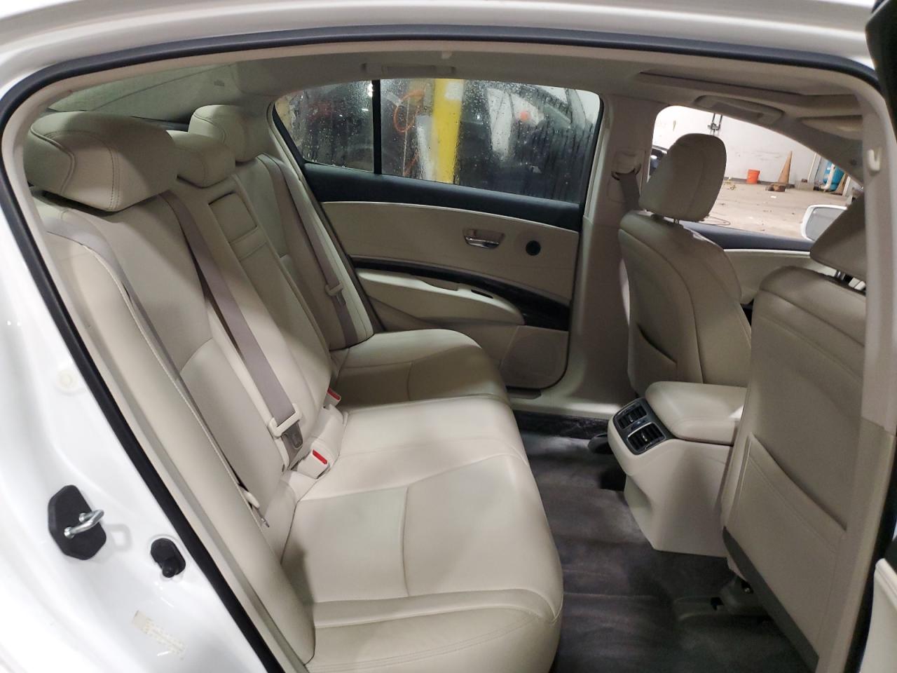 JH4KC1F5XFC001140 2015 Acura Rlx Tech