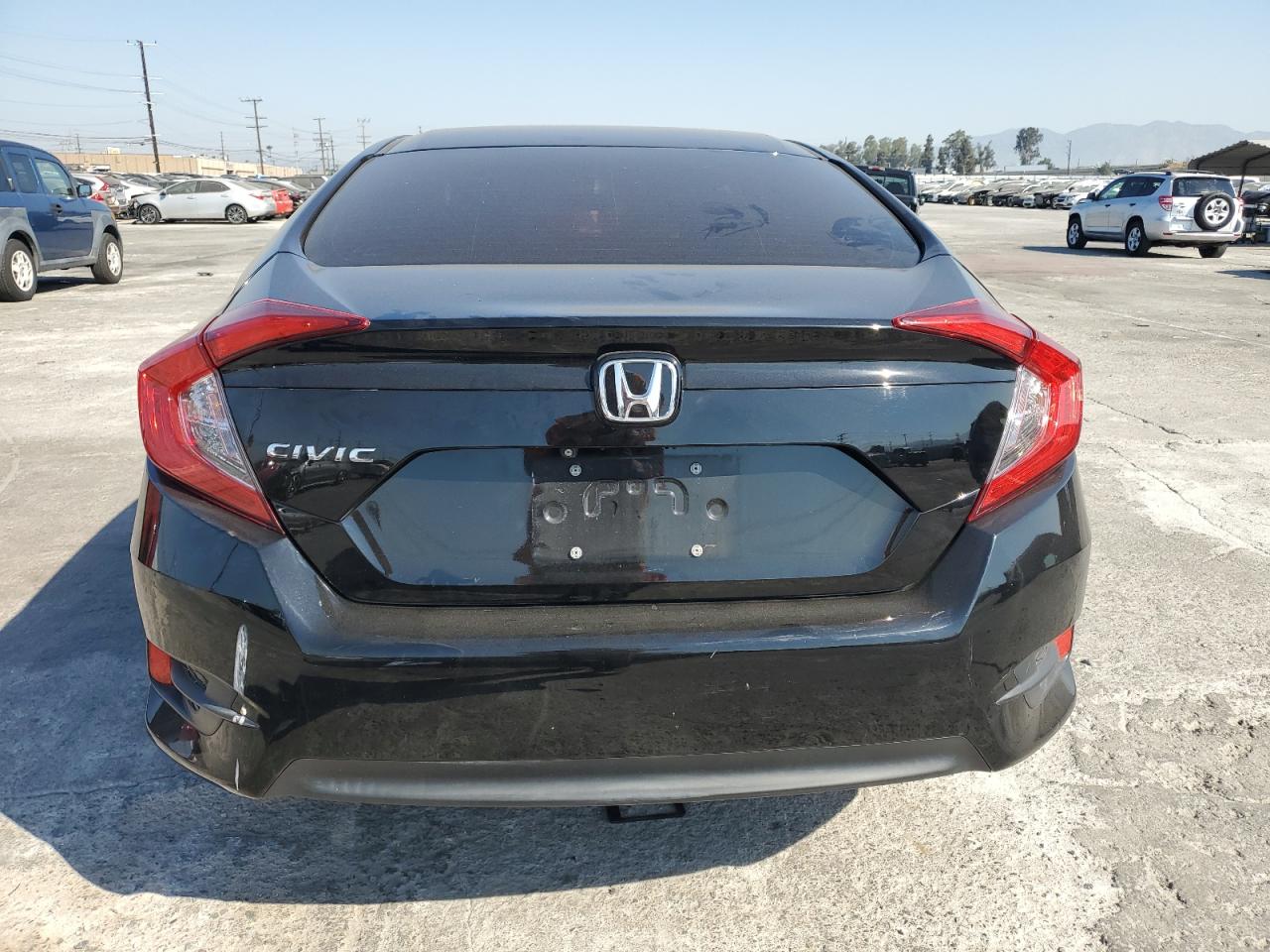 2HGFC2F54HH576246 2017 Honda Civic Lx