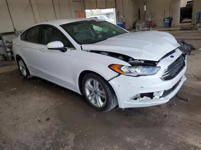 VIN 3FA6P0H72JR133695 2018 Ford Fusion, SE no.4