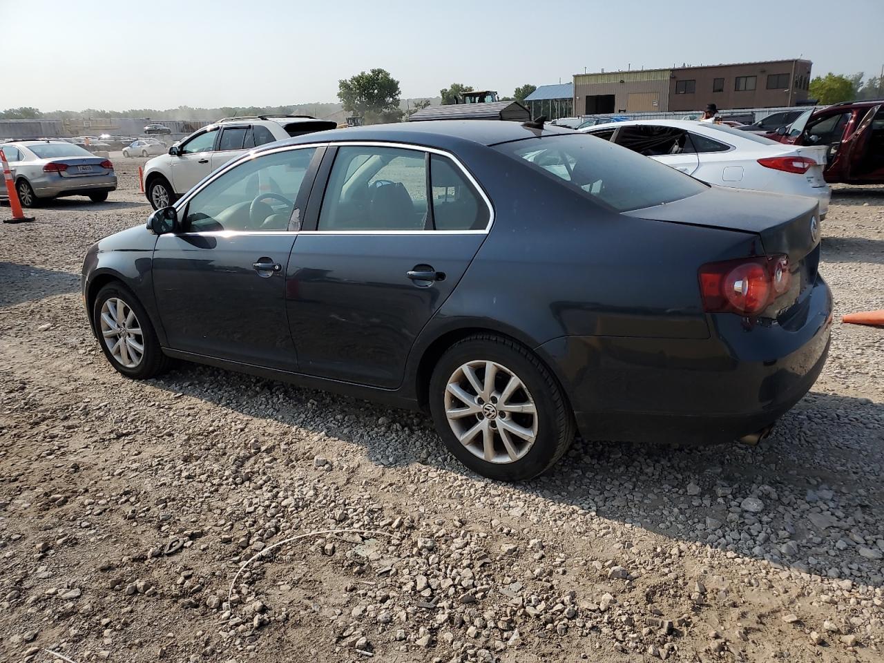 Lot #2928743952 2010 VOLKSWAGEN JETTA SE