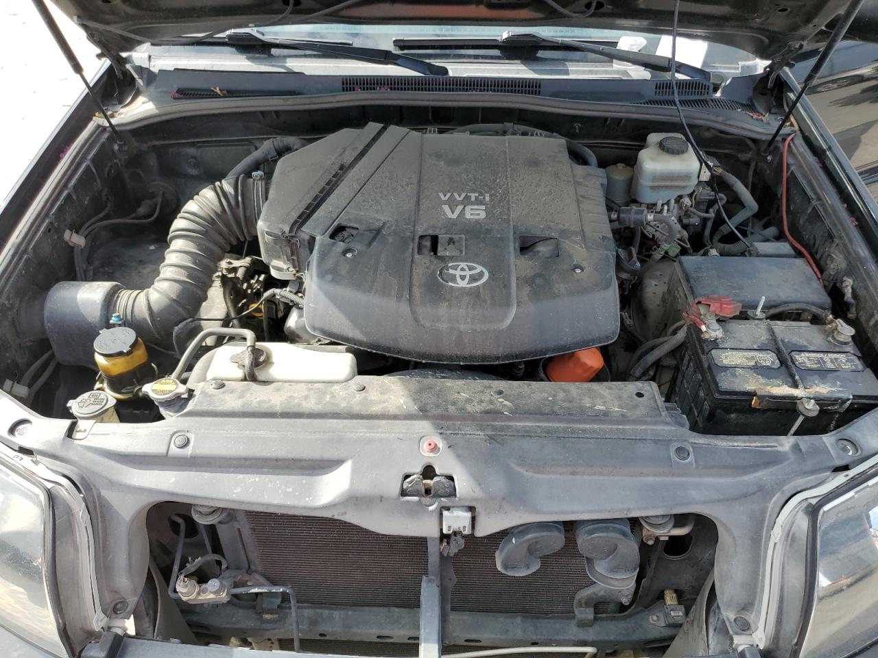 JTEZU14R850056622 2005 Toyota 4Runner Sr5