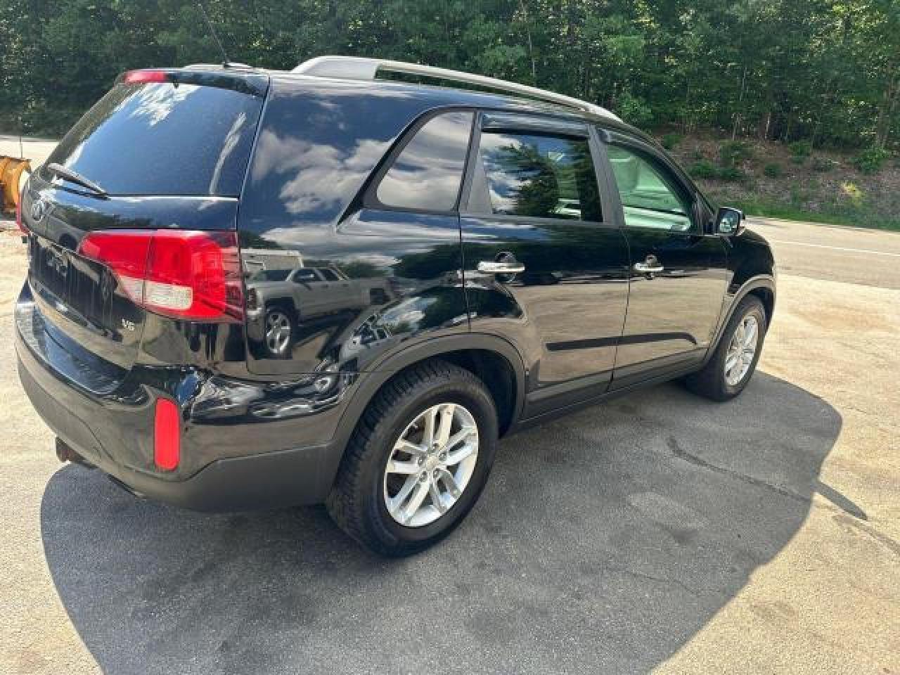 2015 Kia Sorento Lx vin: 5XYKTDA72FG602260