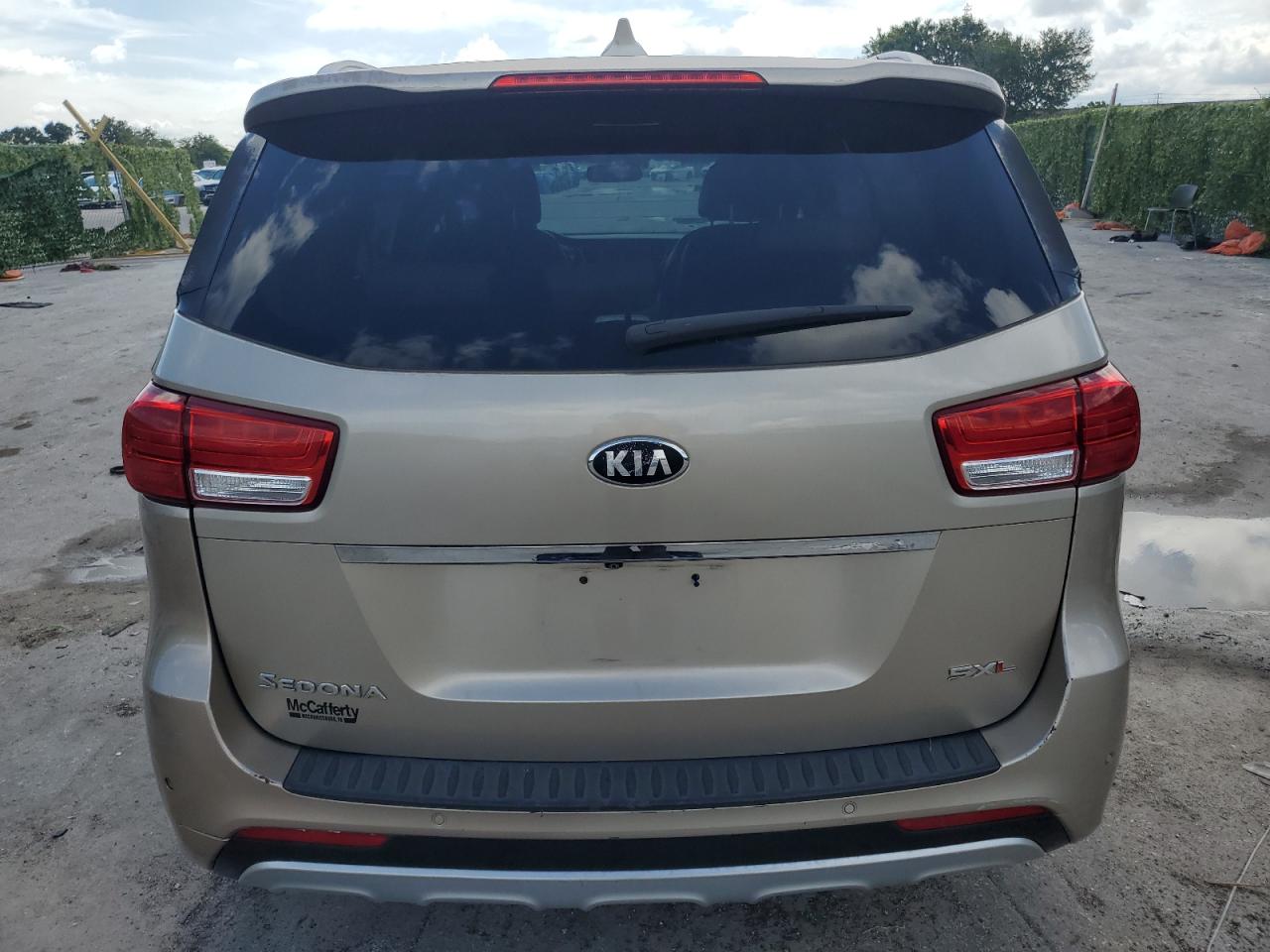 KNDME5C13F6027249 2015 Kia Sedona Sxl