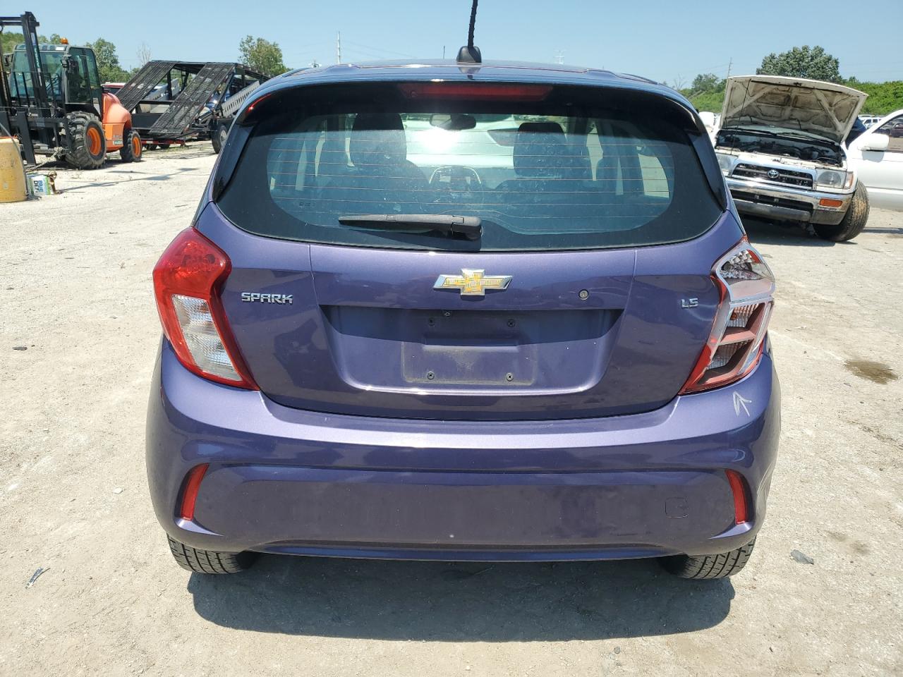 2016 Chevrolet Spark Ls vin: KL8CB6SA4GC647387