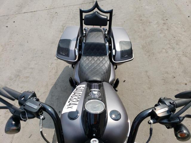 2017 HARLEY-DAVIDSON FLHRXS - 1HD1KVC28HB650864