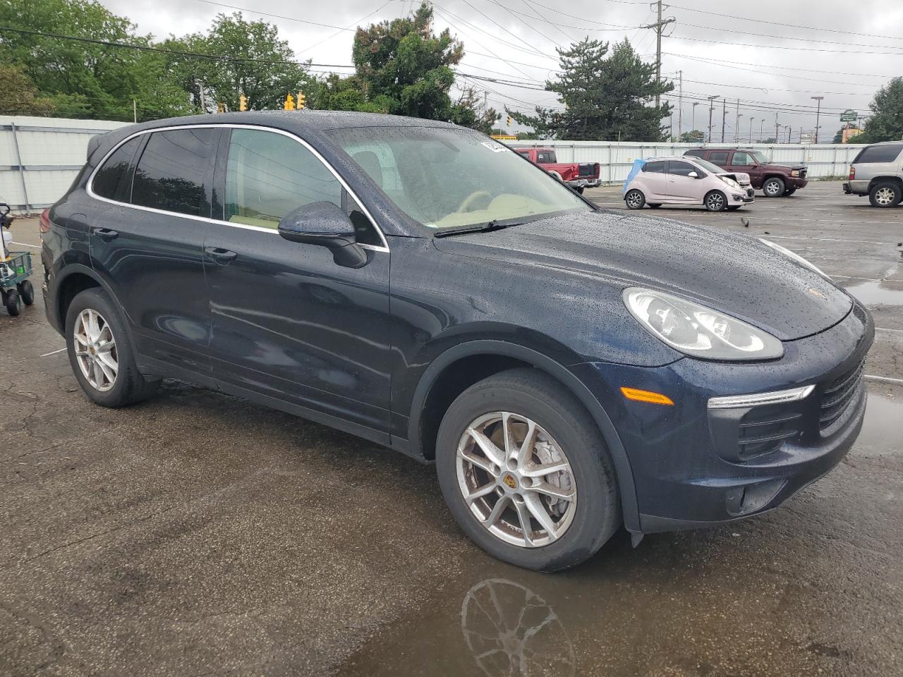 2016 Porsche Cayenne vin: WP1AA2A23GKA08913