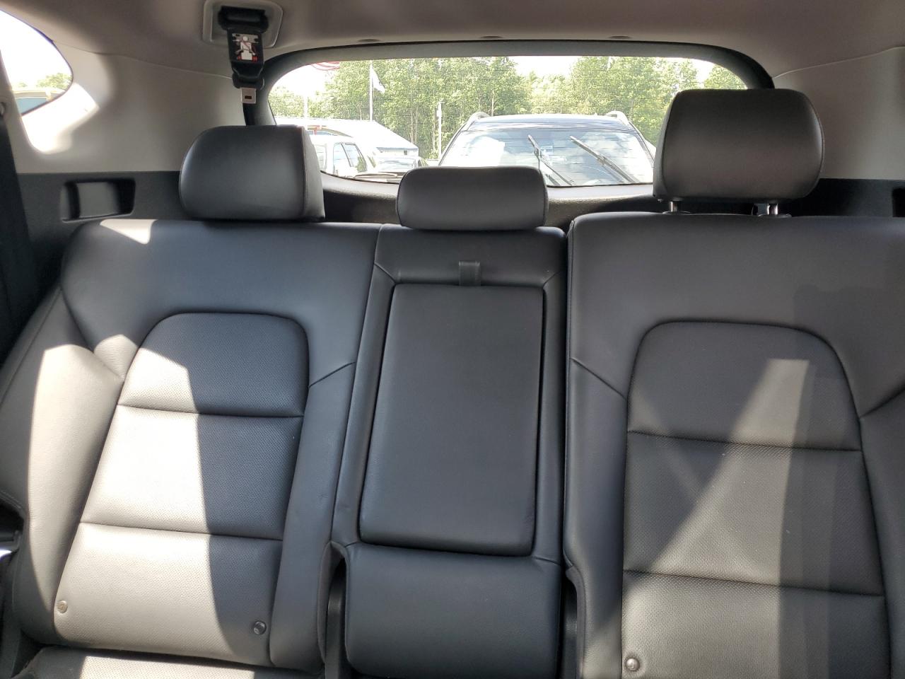 KM8J3CA25JU683428 2018 Hyundai Tucson Value