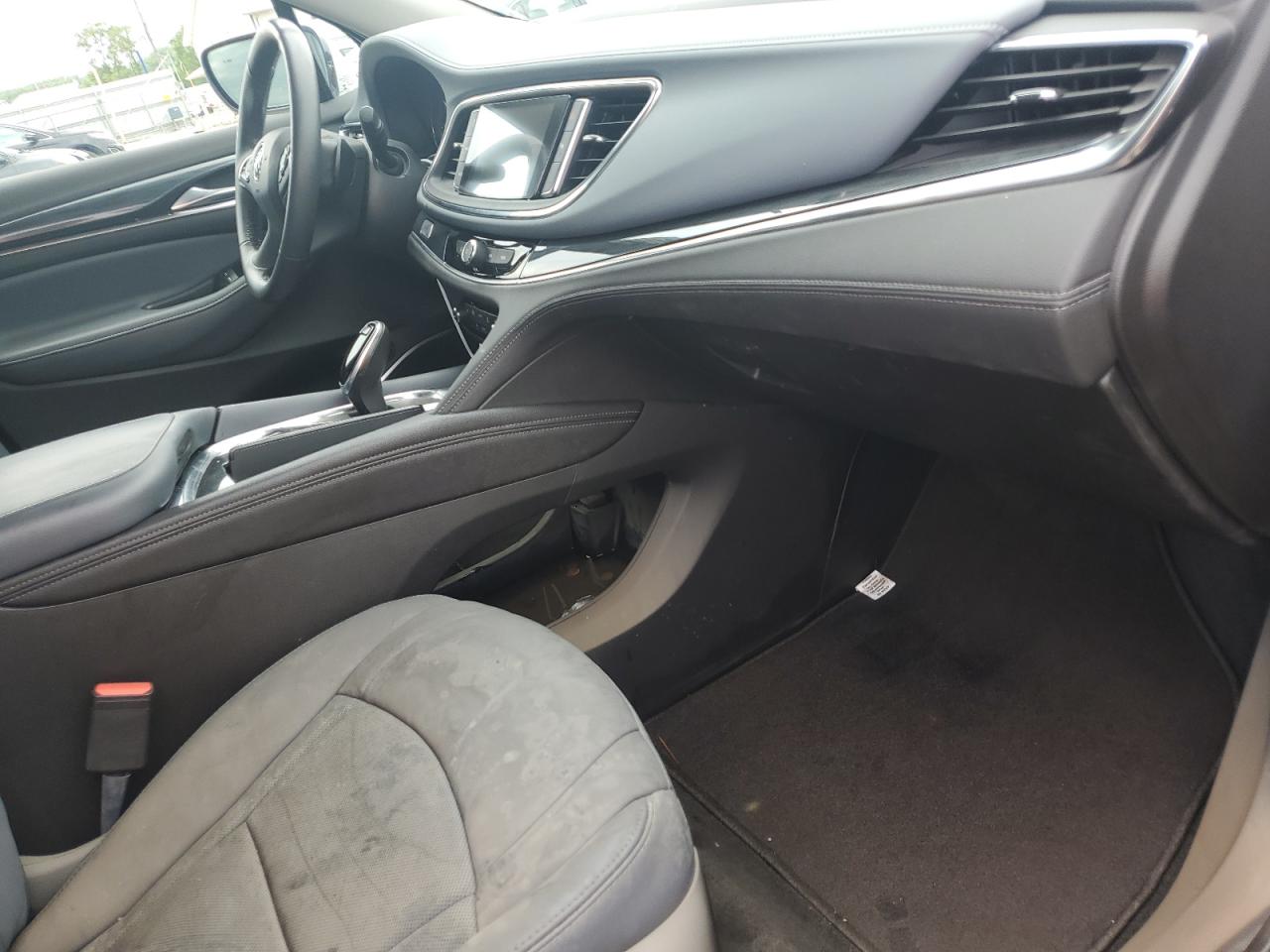 5GAEVAKW1MJ238231 2021 Buick Enclave Essence