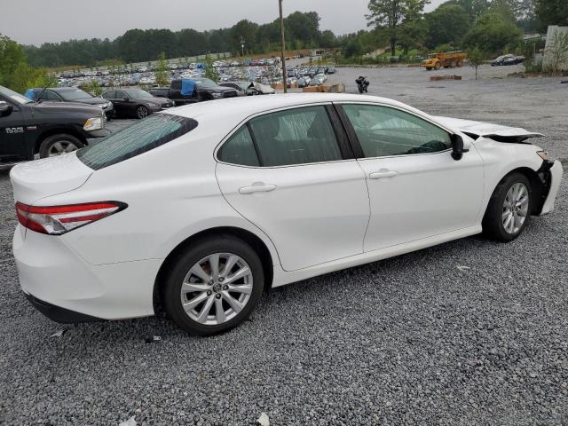 VIN 4T1B11HK7JU606810 2018 Toyota Camry, L no.3