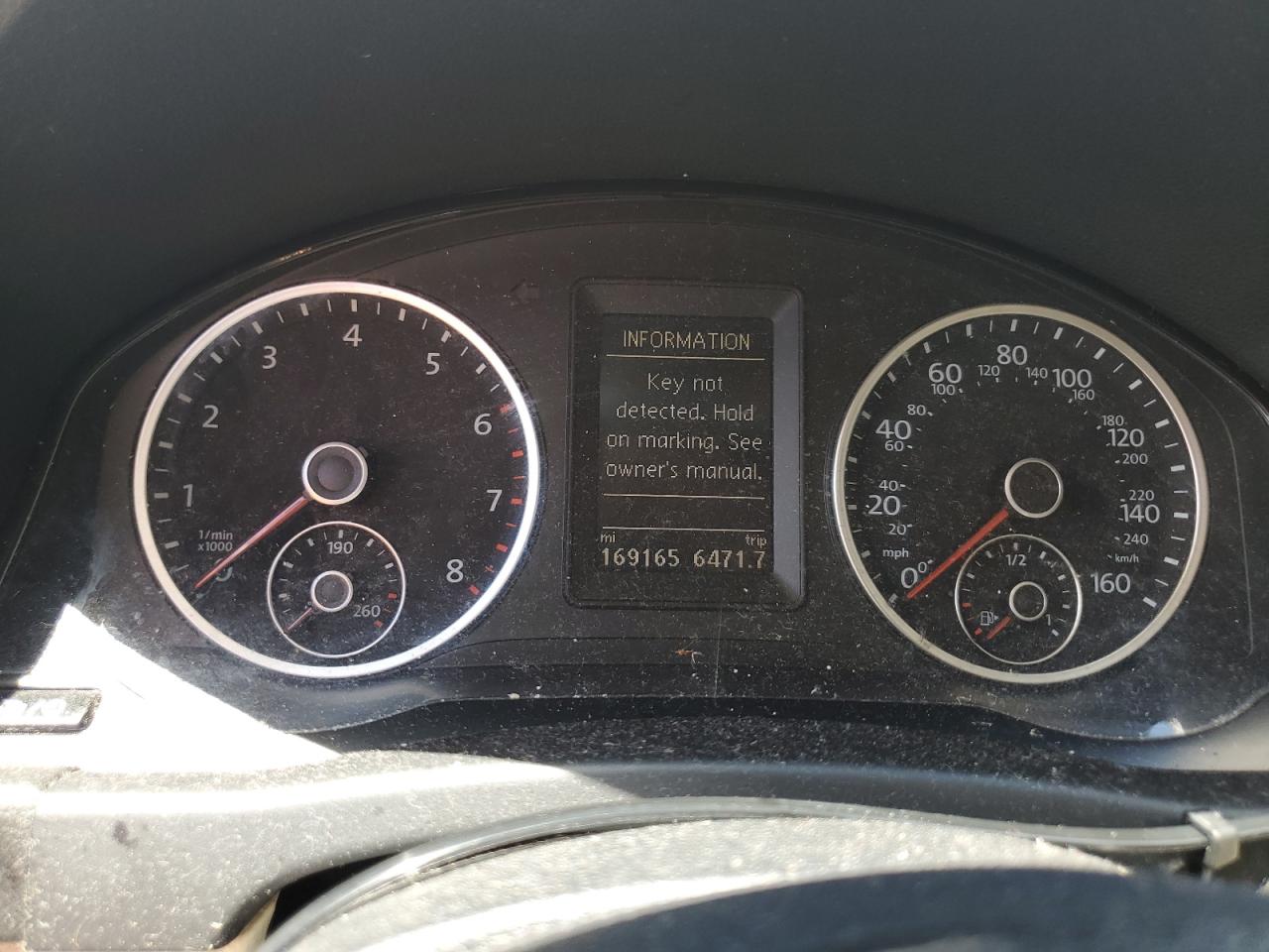 WVGAV7AXXHW511083 2017 Volkswagen Tiguan S