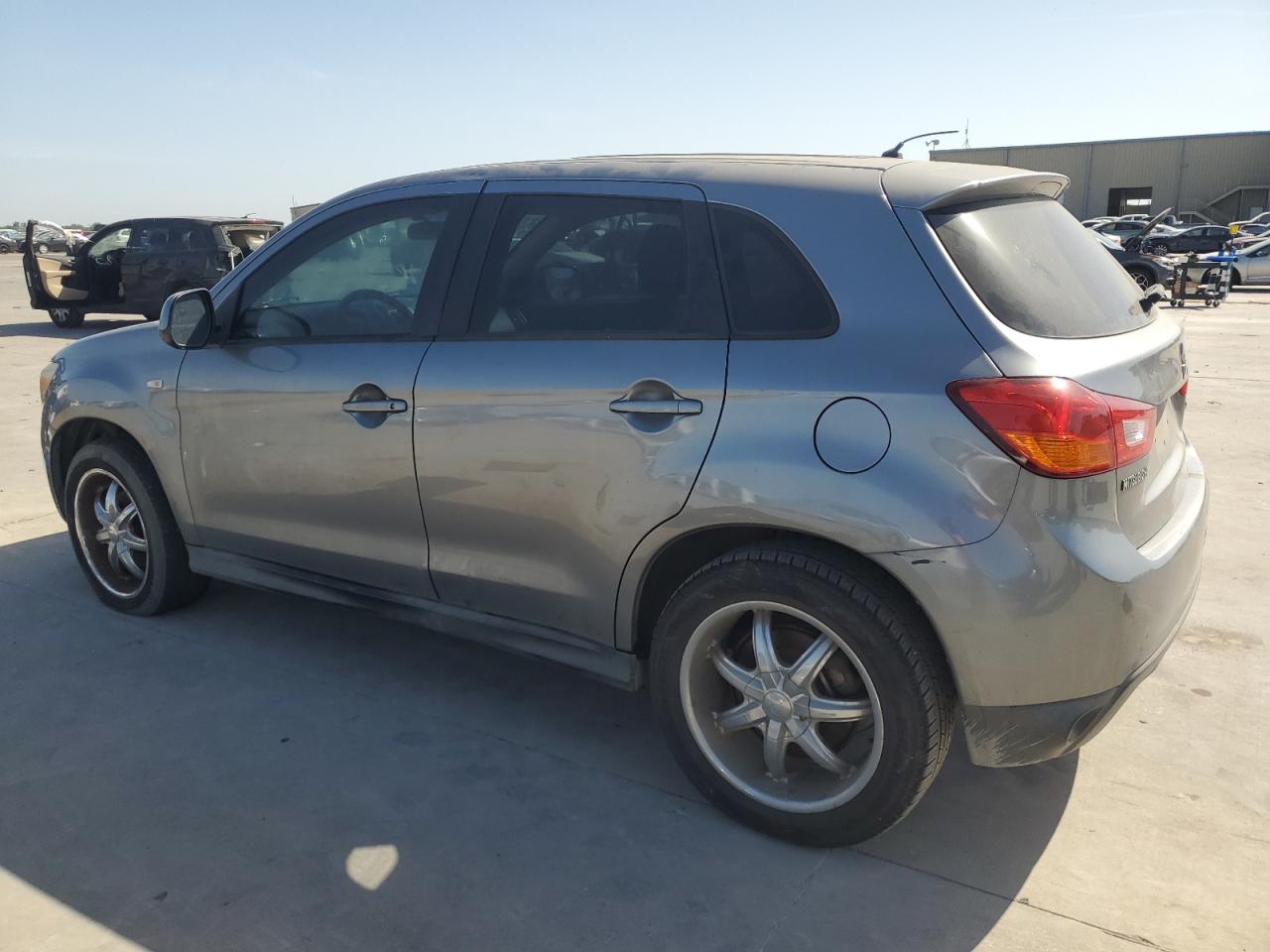 2013 Mitsubishi Outlander Sport Es vin: 4A4AP3AU6DE015039