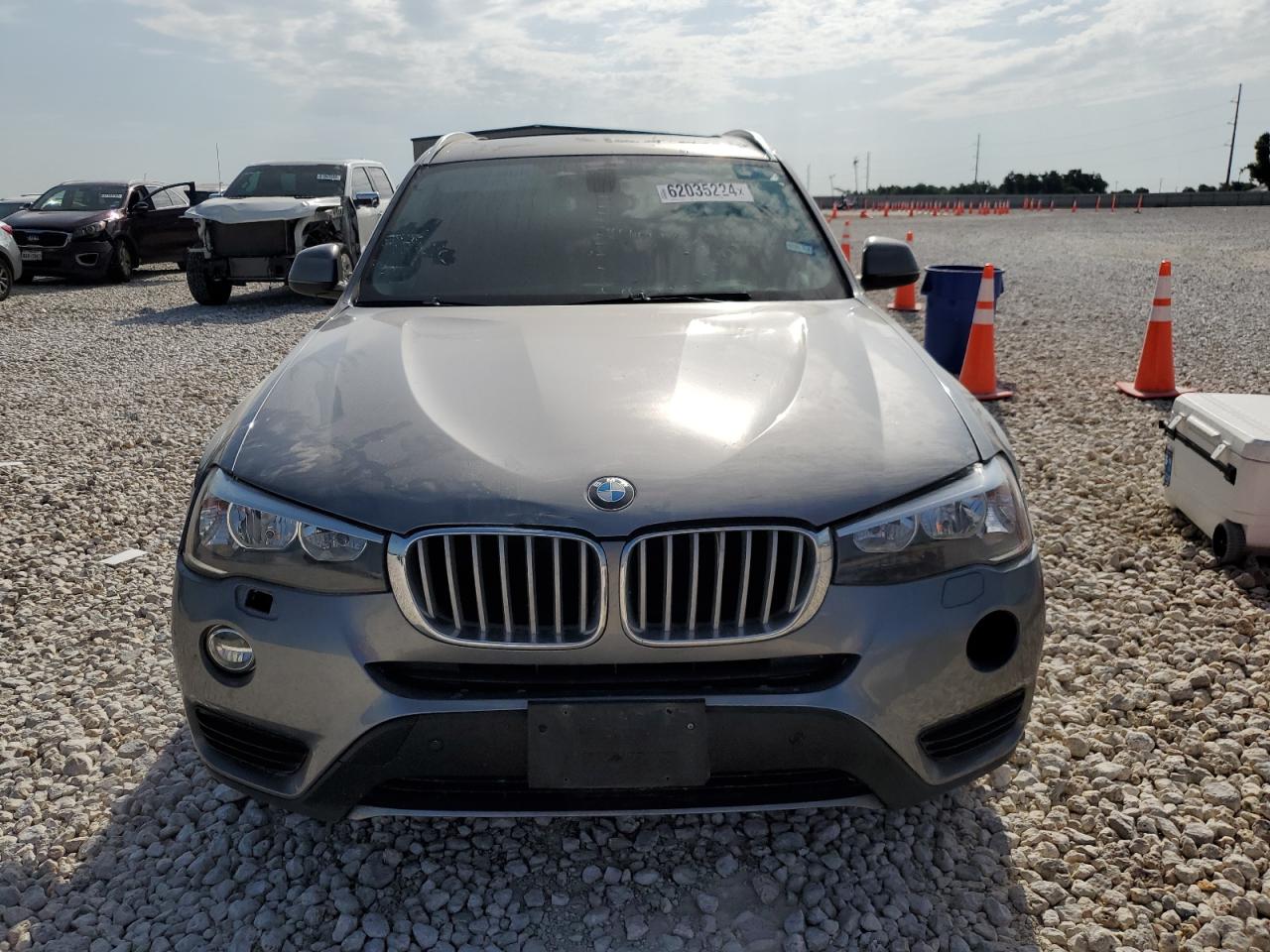 2015 BMW X3 xDrive28D vin: 5UXWY3C52F0E95677