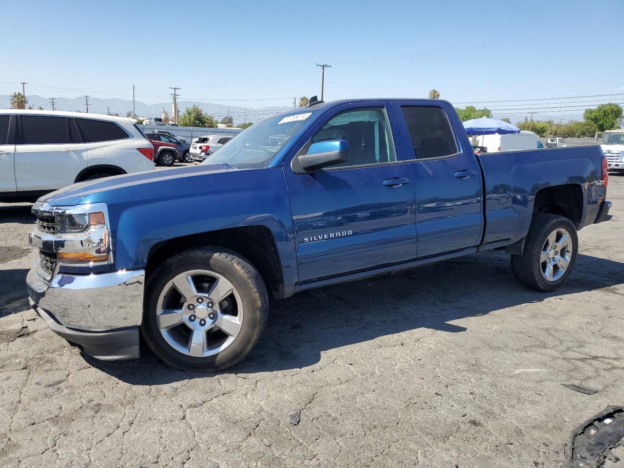 2017 Chevrolet Silverado C1500 Lt vin: 1GCRCREC7HZ107947