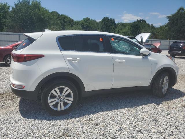 VIN KNDPMCAC7J7448080 2018 KIA Sportage, LX no.3