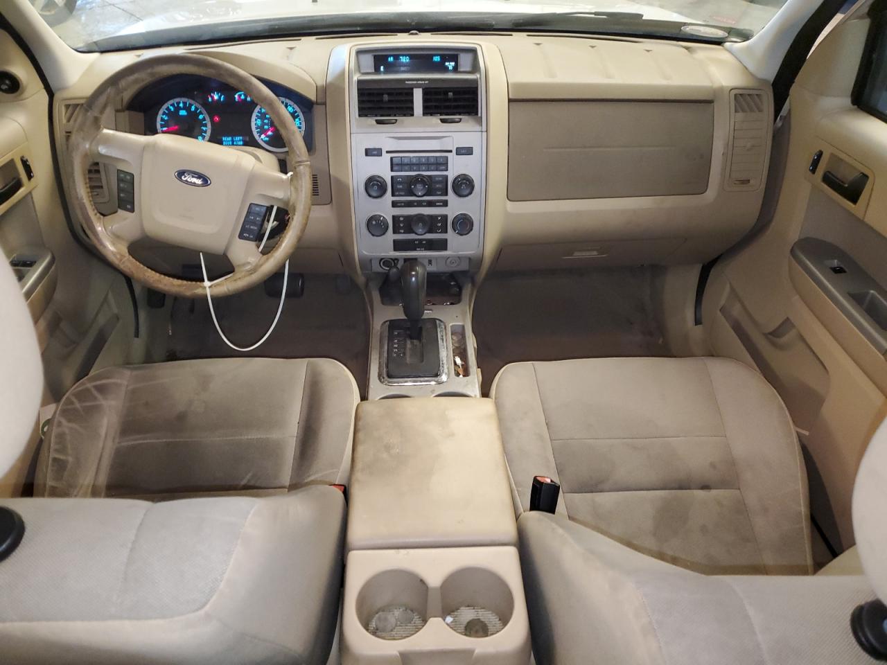 1FMCU0D70AKD37942 2010 Ford Escape Xlt