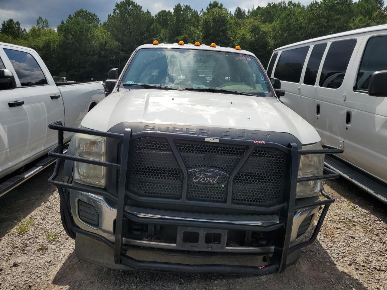 FORD F-550 SUPER DUTY