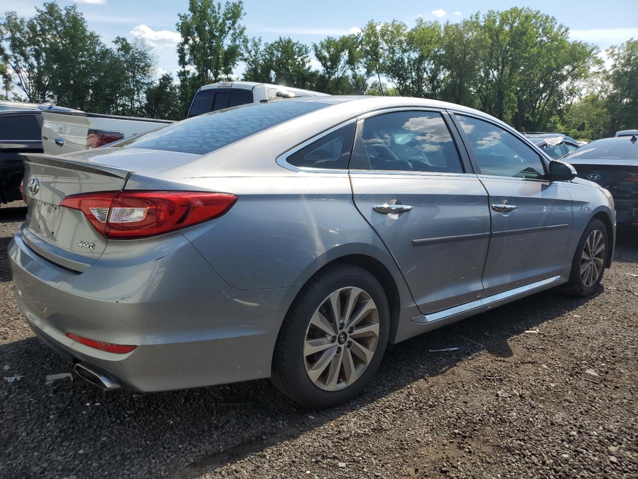 2015 Hyundai Sonata Sport vin: 5NPE34AF4FH134397