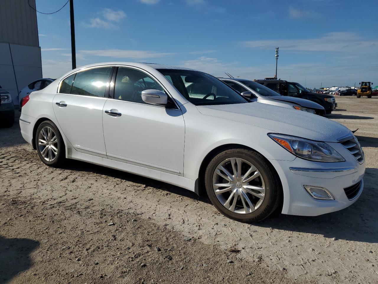 2013 Hyundai Genesis 3.8L vin: KMHGC4DD4DU258106