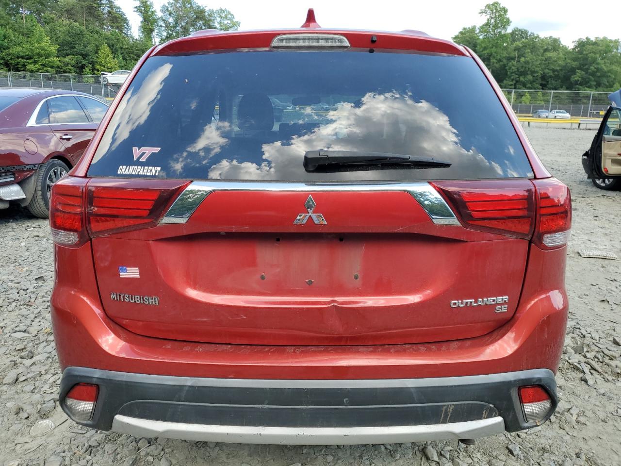 JA4AD3A31HZ022612 2017 Mitsubishi Outlander Se