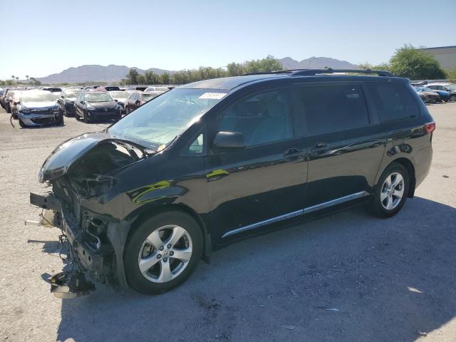 VIN 5TDKK3DC0FS676897 2015 Toyota Sienna, LE no.1