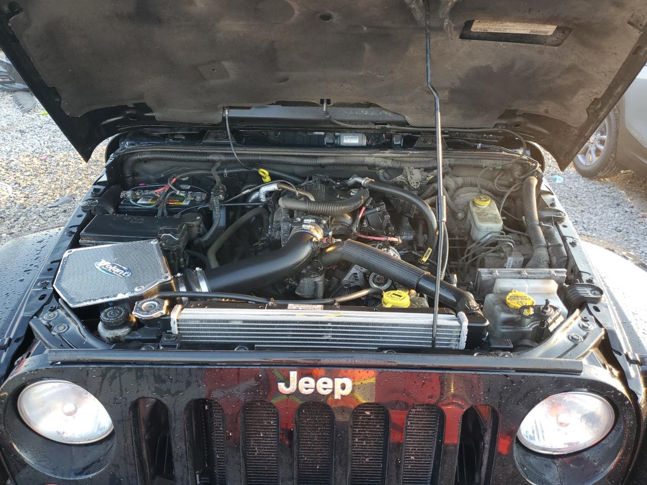 1J4BA5H11BL570066 2011 Jeep Wrangler Unlimited Sahara