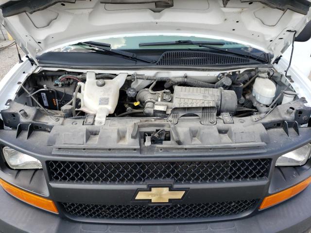 2016 Chevrolet Express - Image 12