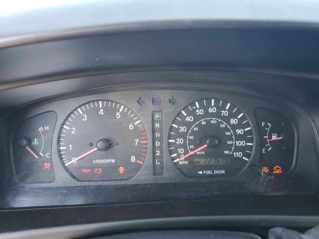 4T3ZF13CXWU070708 1998 Toyota Sienna Le