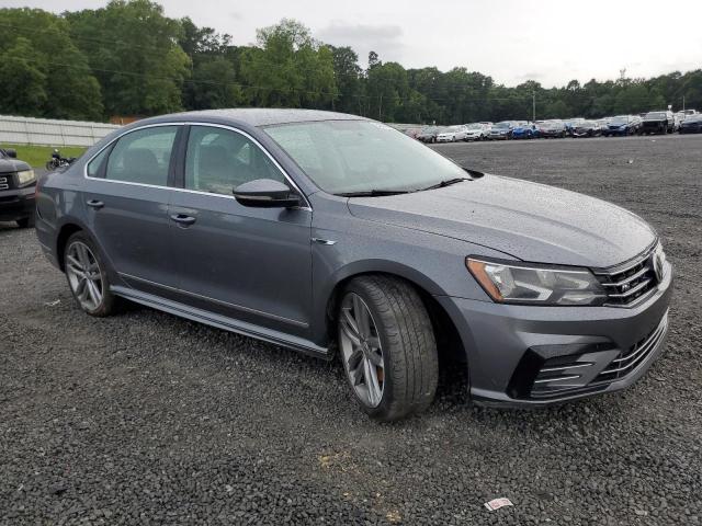 2017 VOLKSWAGEN PASSAT R-L - 1VWDT7A31HC069913