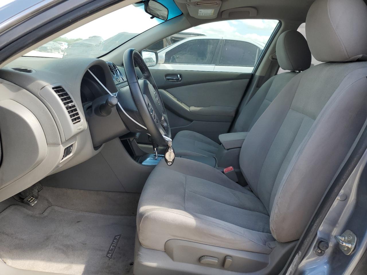 2012 Nissan Altima Base vin: 1N4AL2AP9CN420131