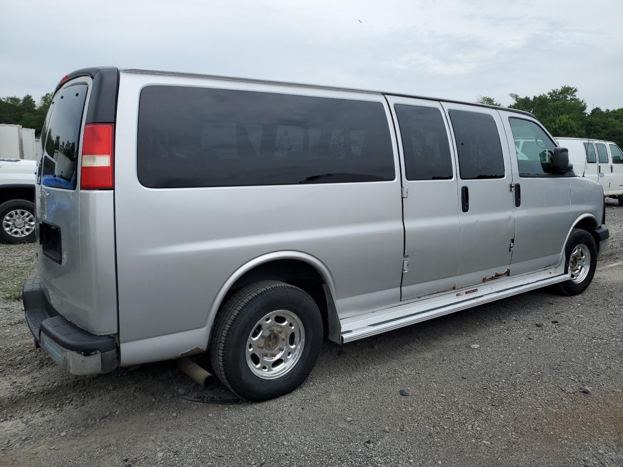 2013 Chevrolet Express G3500 Ls vin: 1GAZGZFG2D1110875